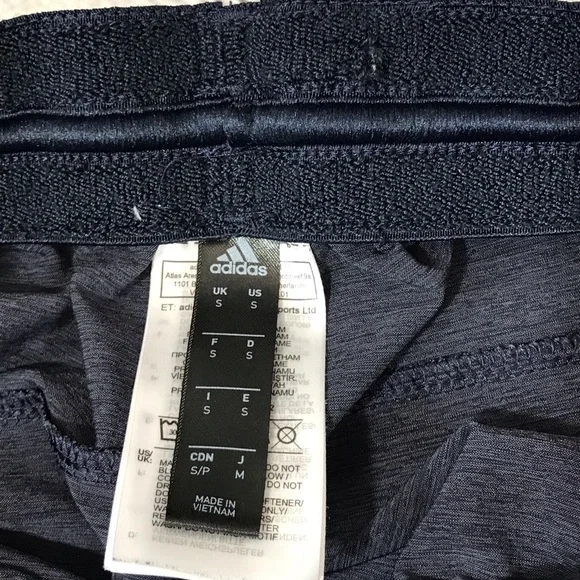 ☘️❄️ Adidas Axis Woven training Shorts ❄️☘️ - Picture 3 of 11